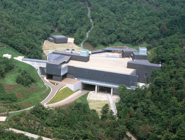 岐阜県現代陶芸美術館